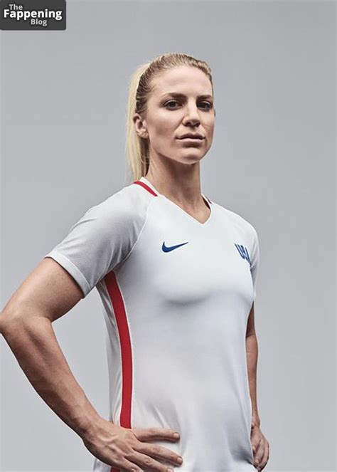 julie ertz nudes|Julie Ertz Sexy (5 Photos)